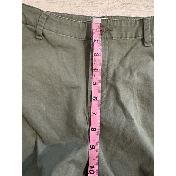 GAP Women’s 5" Khaki Chinos Shorts Size 8 Army green Stretch Preppy Vacation EUC - Picture 8 of 8